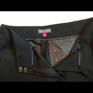 Vince Camuto, Womens size 4 Dress pants